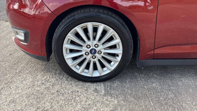 Ford C-MAX 1.5 TDCi Titanium 5dr Diesel Estate